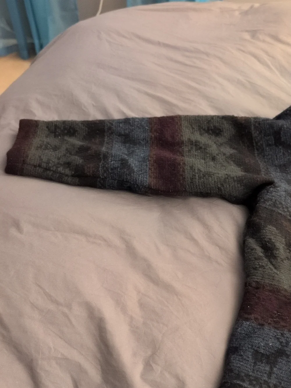 Woolrich Blue Red Green and Black AztecWomen's XL Jacket - Picture 11 of 16